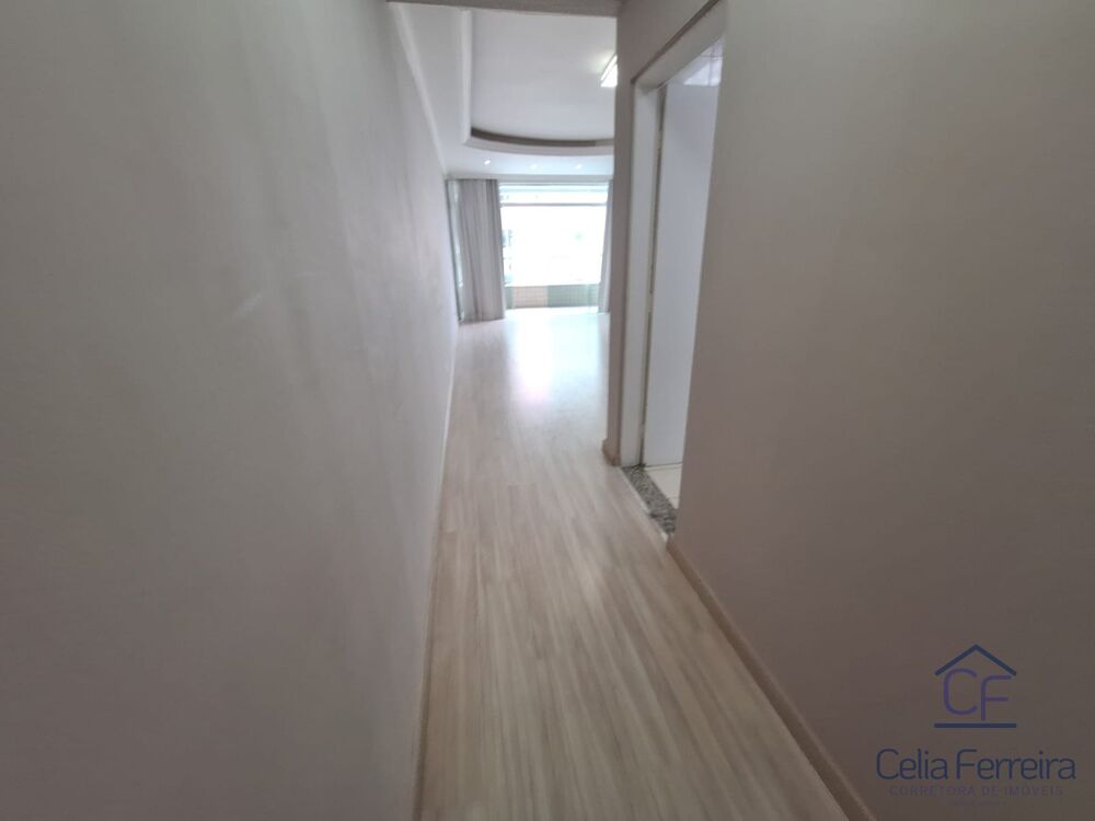 Apartamento à venda com 3 quartos, 98m² - Foto 4