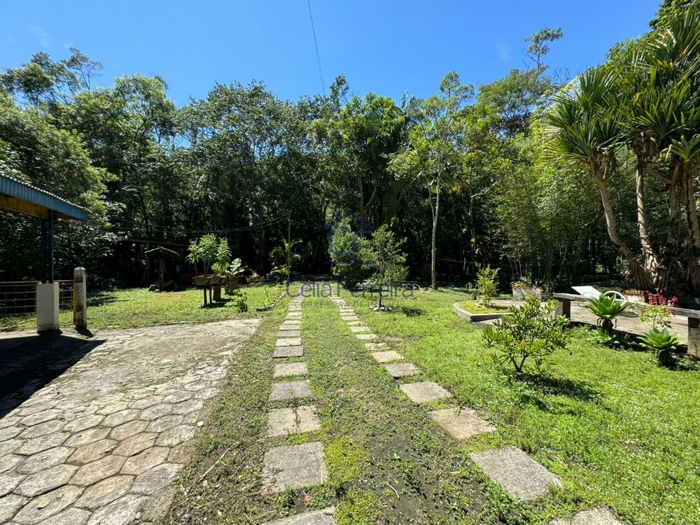 Chácara à venda com 4 quartos, 200m² - Foto 1