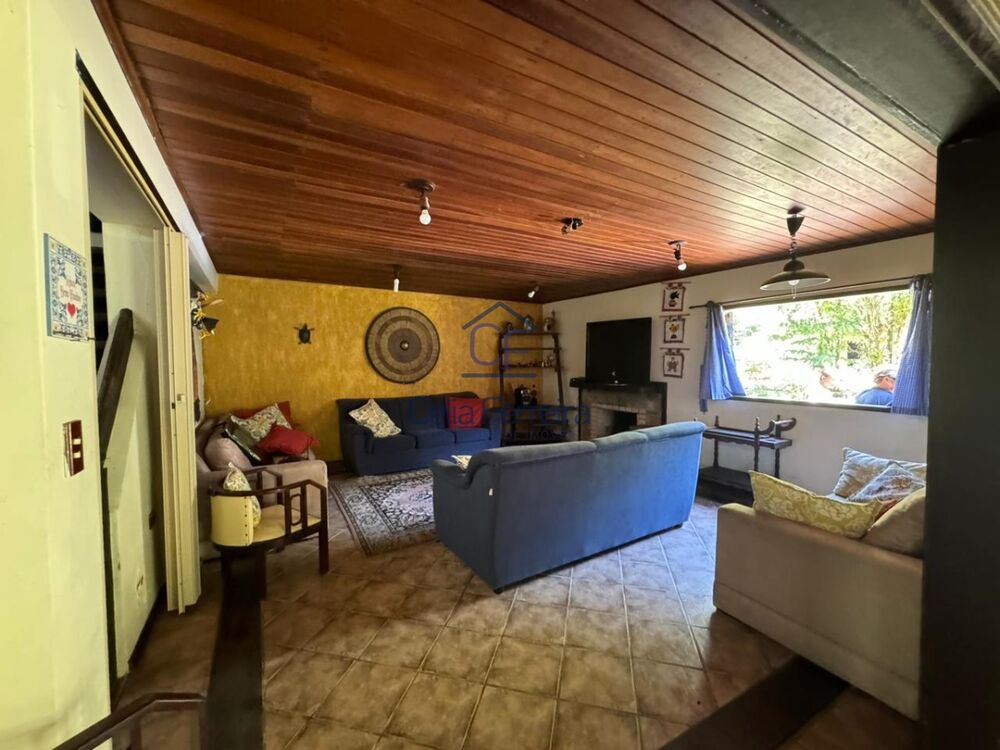 Chácara à venda com 4 quartos, 200m² - Foto 7