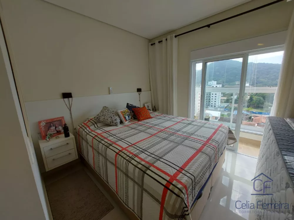 Apartamento à venda com 2 quartos, 90m² - Foto 13