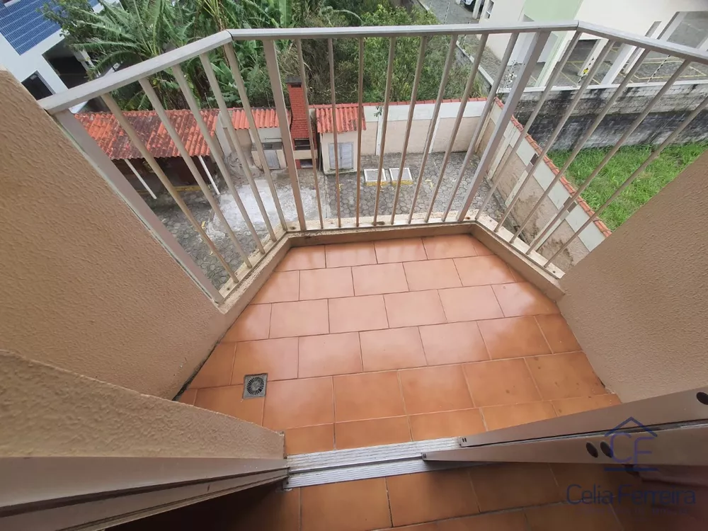 Apartamento à venda com 2 quartos, 50m² - Foto 2