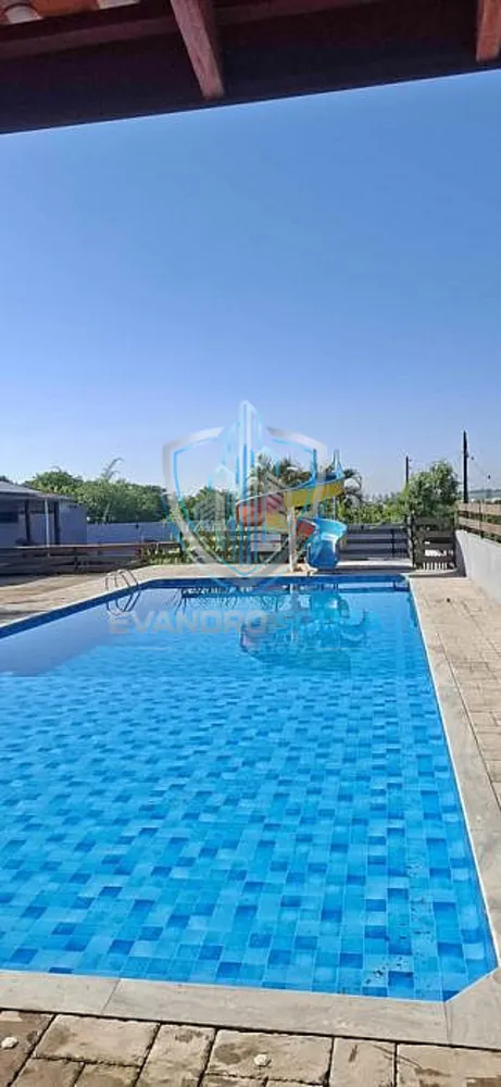 Chácara, 3 quartos, 1000 m² - Foto 1