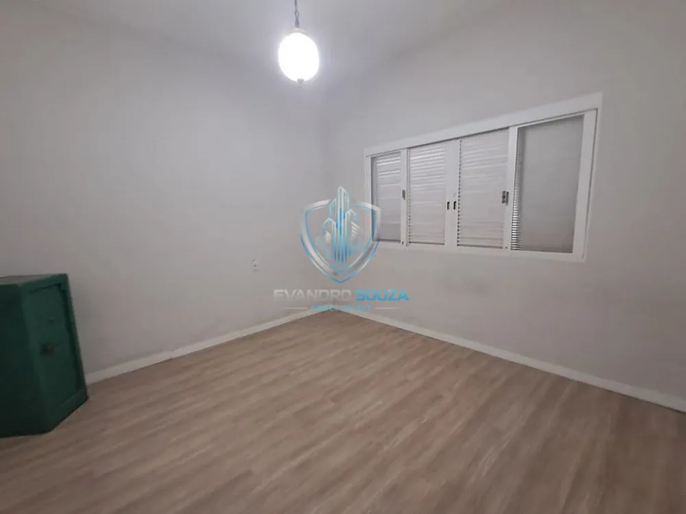 Casa, 3 quartos, 280 m² - Foto 2