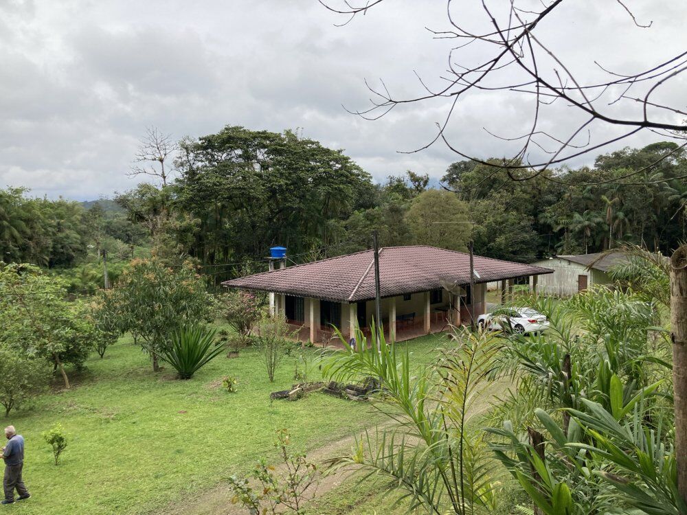 Chácara, 3 quartos, 1156 m² - Foto 1