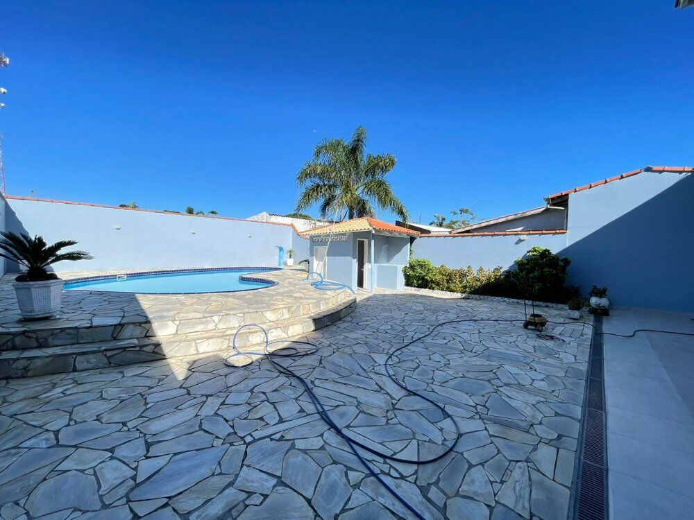 Casa, 3 quartos, 175 m² - Foto 1