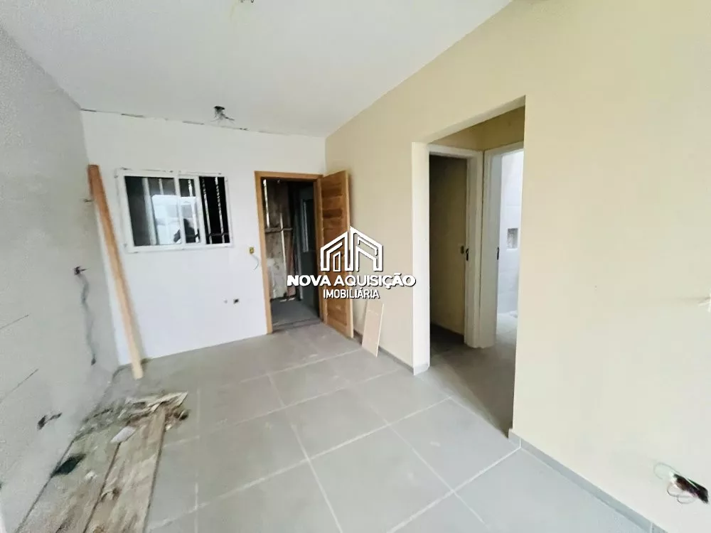 Casa à venda com 2 quartos, 50m² - Foto 4