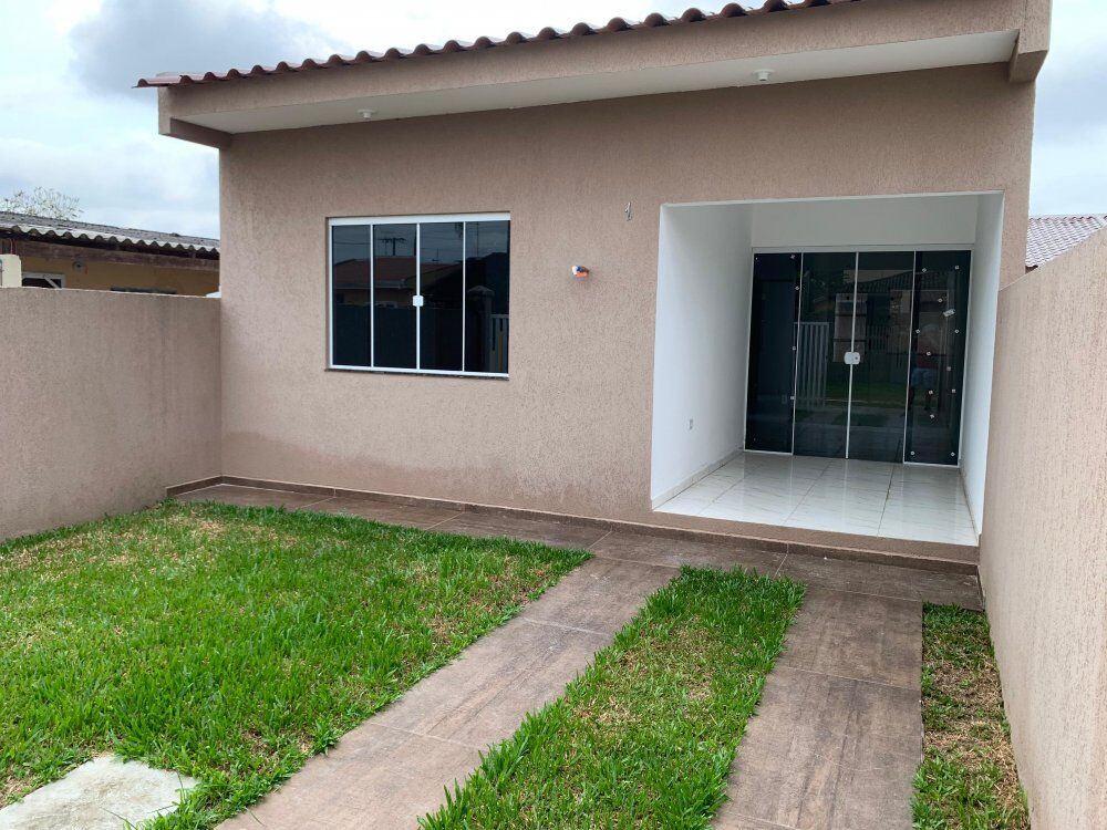 Casa à venda com 3 quartos, 70m² - Foto 1
