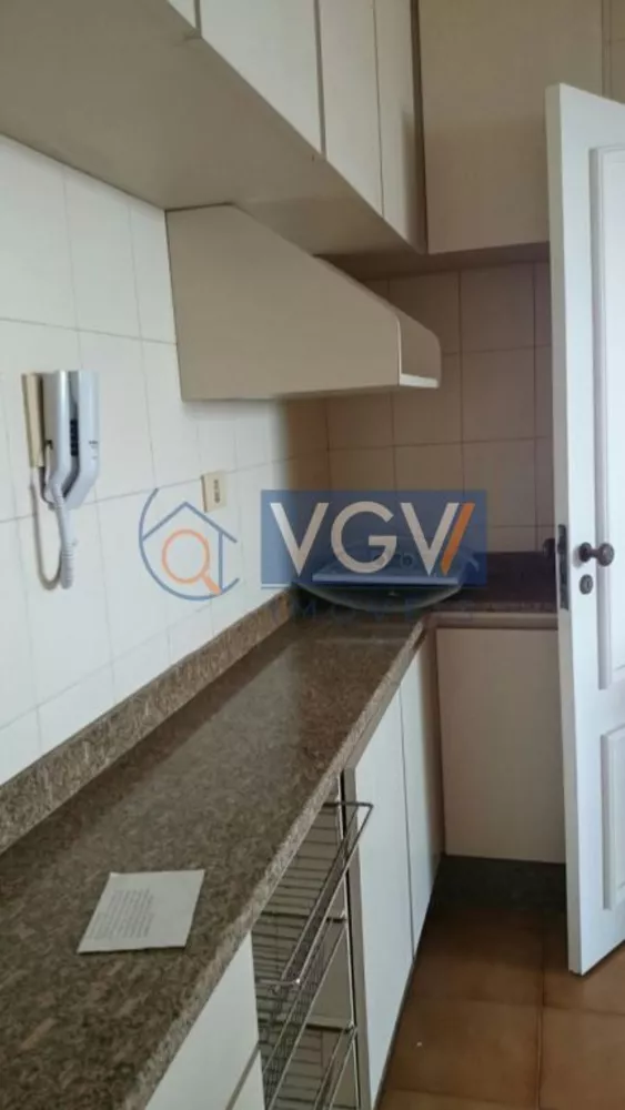 Apartamento à venda com 3 quartos, 105m² - Foto 3