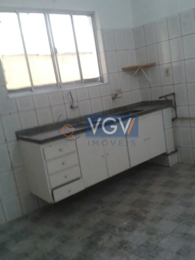 Casa, 3 quartos, 200 m² - Foto 13