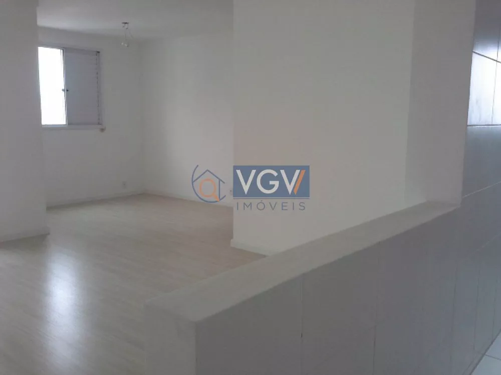 Apartamento à venda com 3 quartos, 70m² - Foto 4