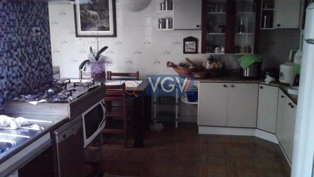 Casa, 4 quartos, 220 m² - Foto 1
