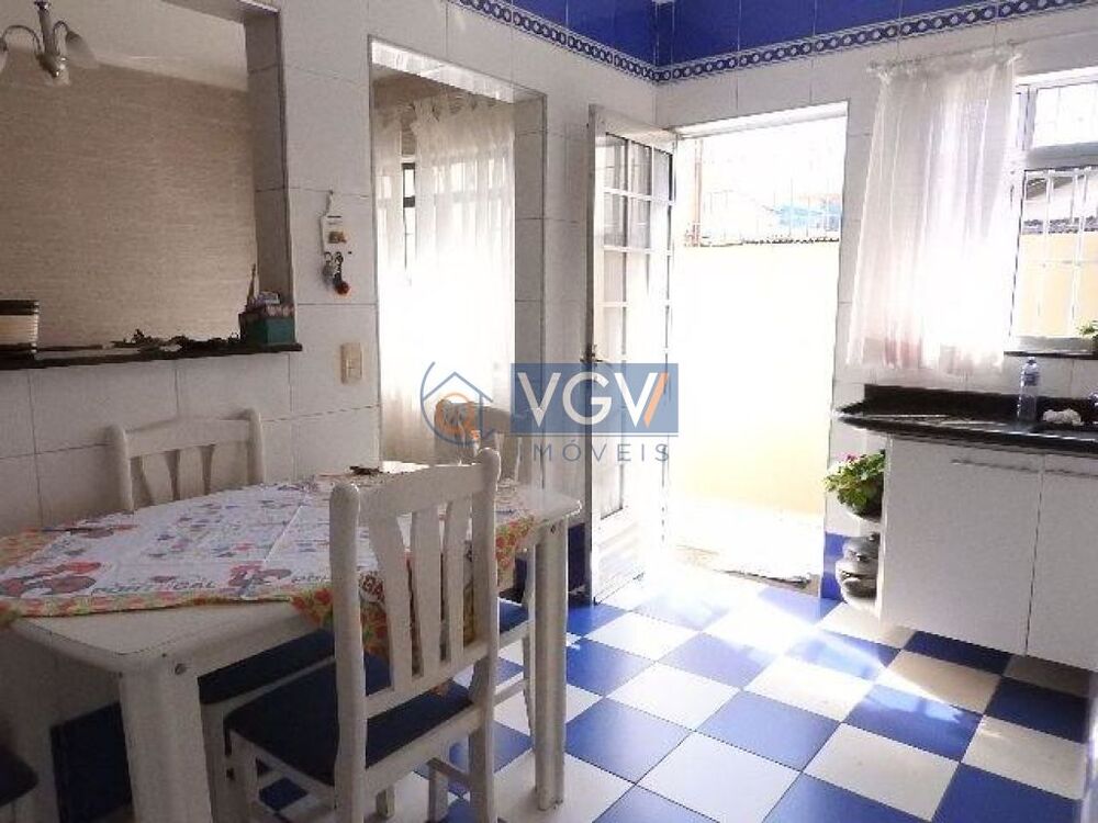 Casa, 3 quartos, 200 m² - Foto 7