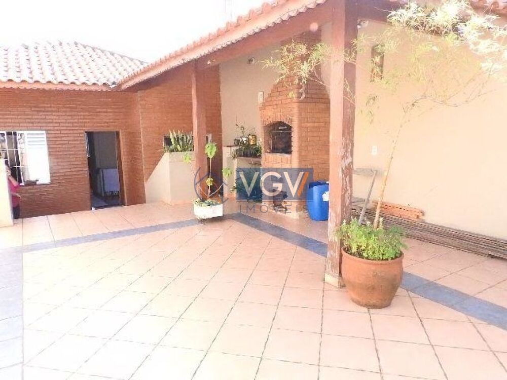 Casa, 3 quartos, 200 m² - Foto 1