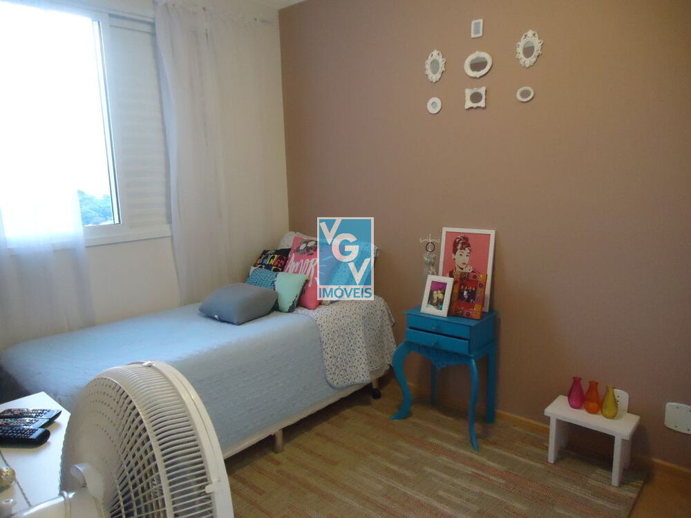 Apartamento à venda com 2 quartos, 63m² - Foto 4