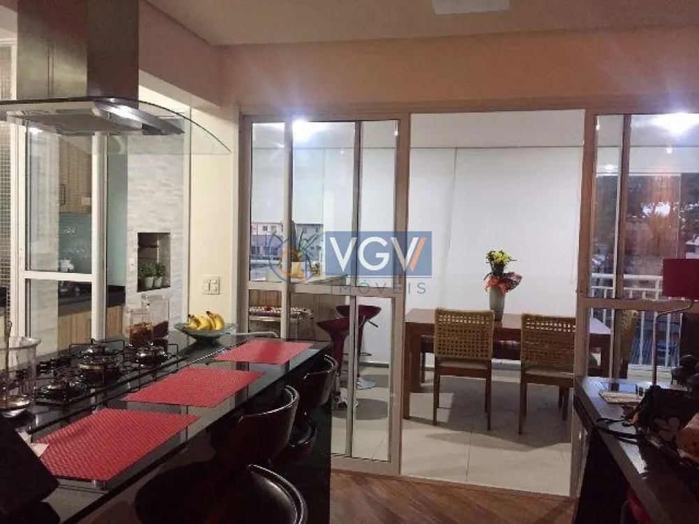 Apartamento, 3 quartos, 130 m² - Foto 1