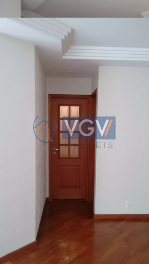 Apartamento à venda com 3 quartos, 98m² - Foto 2