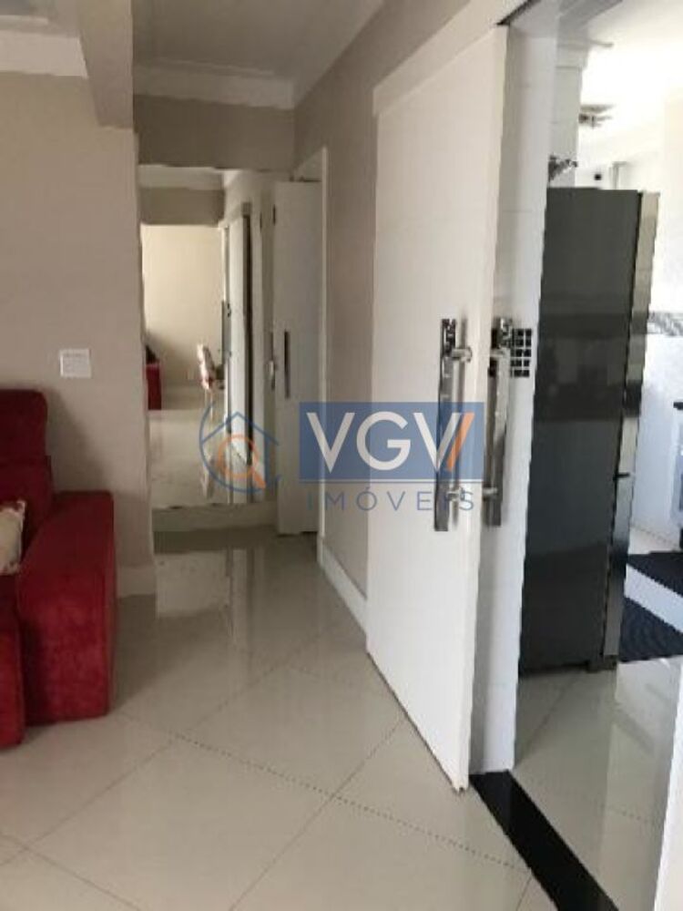 Apartamento à venda com 2 quartos, 62m² - Foto 3