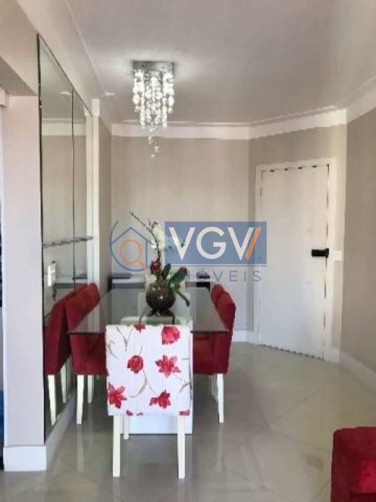 Apartamento à venda com 2 quartos, 62m² - Foto 1