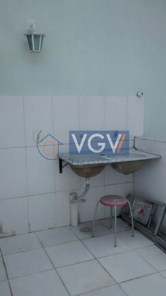 Casa, 5 quartos, 207 m² - Foto 3