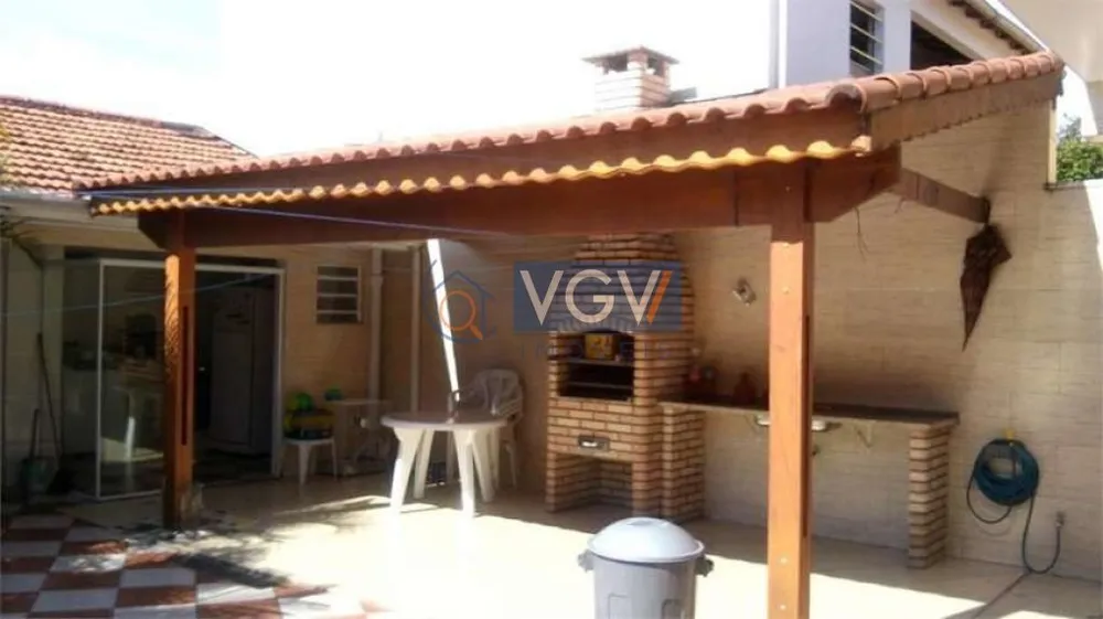 Casa, 3 quartos, 200 m² - Foto 1