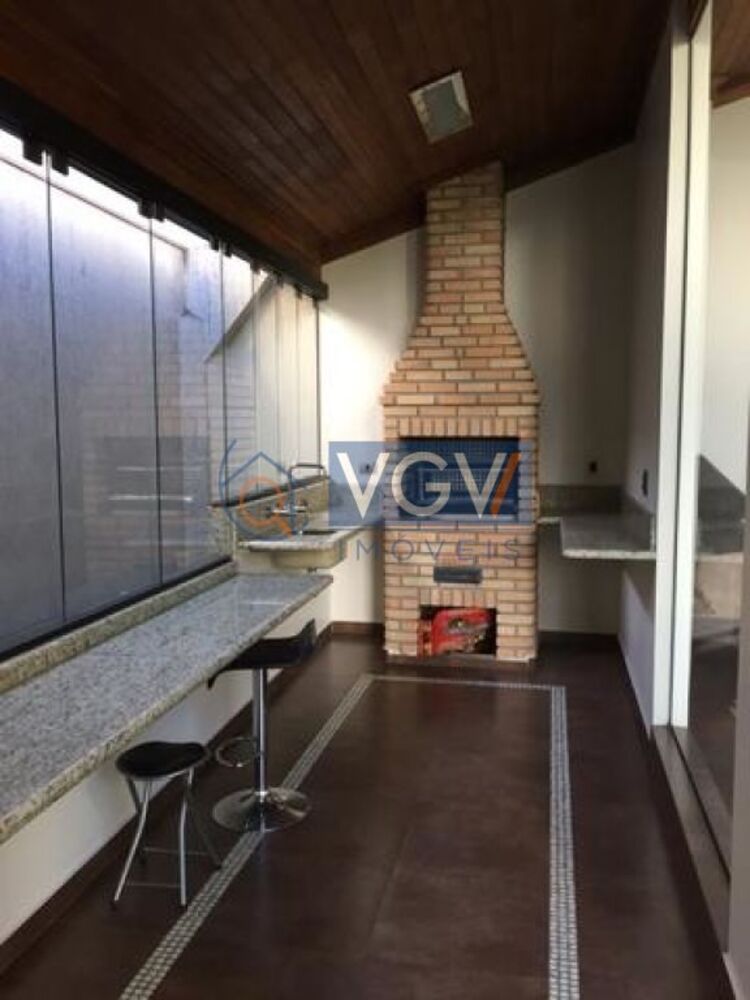 Casa, 3 quartos, 270 m² - Foto 11