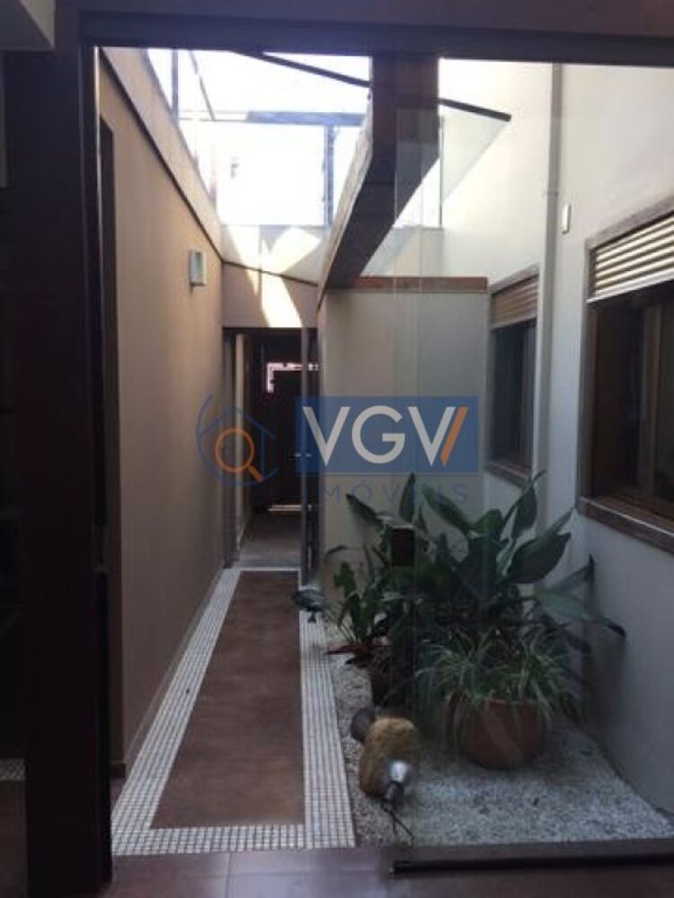 Casa, 3 quartos, 270 m² - Foto 9