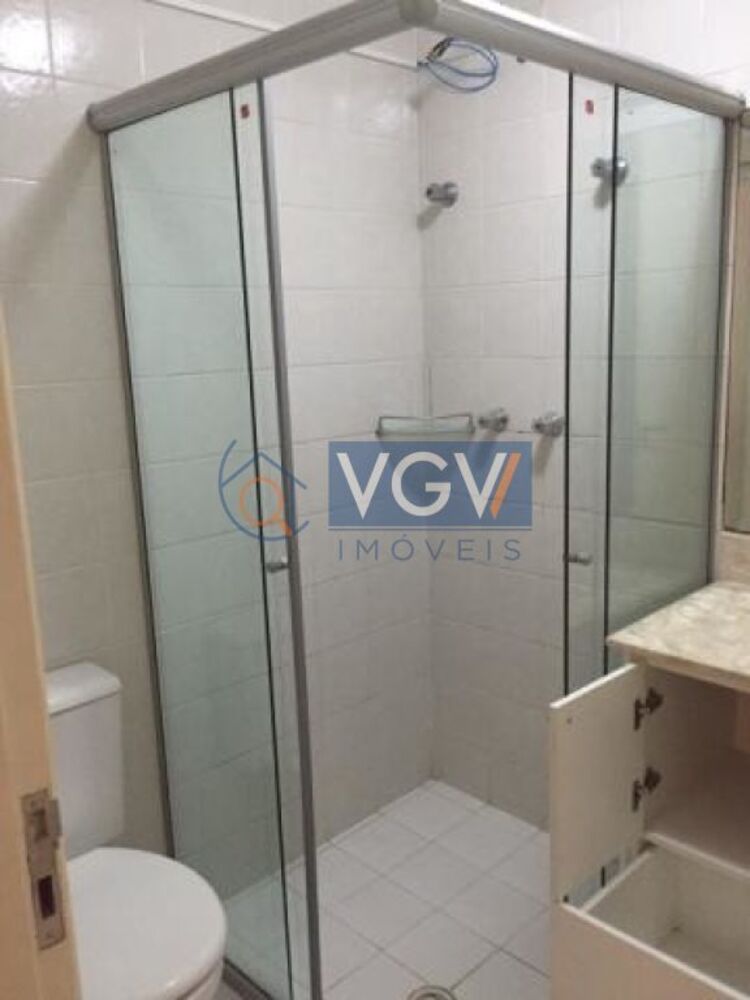 Apartamento à venda com 3 quartos, 73m² - Foto 2