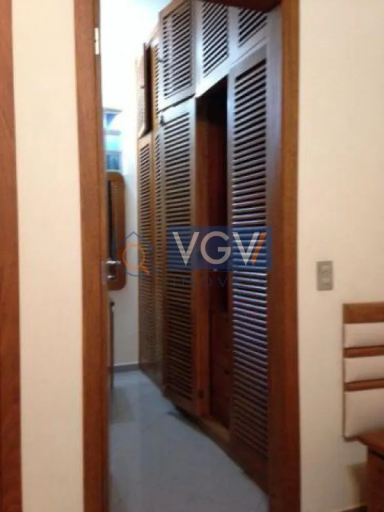 Casa, 4 quartos, 300 m² - Foto 1