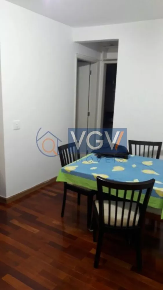 Apartamento à venda com 2 quartos, 61m² - Foto 2