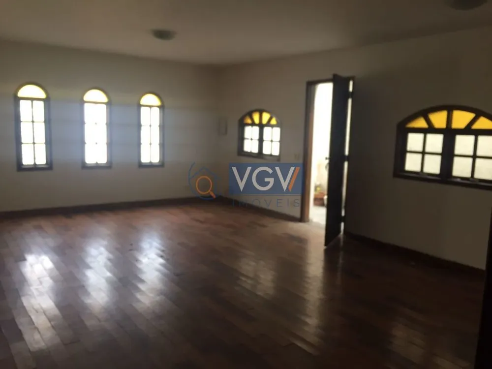 Casa, 3 quartos, 200 m² - Foto 2