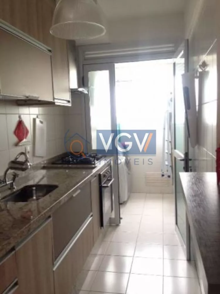 Apartamento à venda com 2 quartos, 65m² - Foto 11