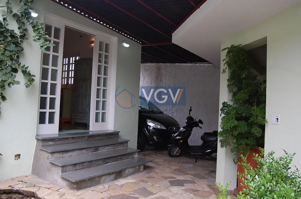 Casa, 3 quartos, 250 m² - Foto 1
