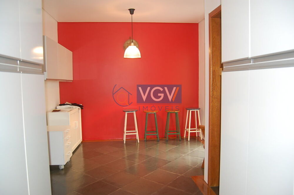 Casa, 3 quartos, 250 m² - Foto 1
