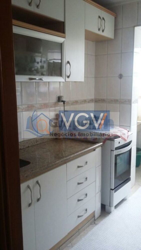Apartamento à venda com 2 quartos, 62m² - Foto 8