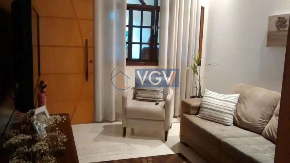 Casa, 3 quartos, 240 m² - Foto 3