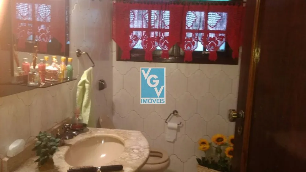 Casa, 3 quartos, 240 m² - Foto 6