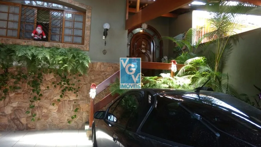 Casa, 3 quartos, 240 m² - Foto 2