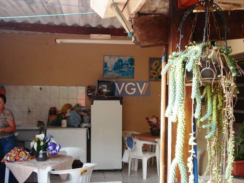 Casa, 3 quartos, 200 m² - Foto 1