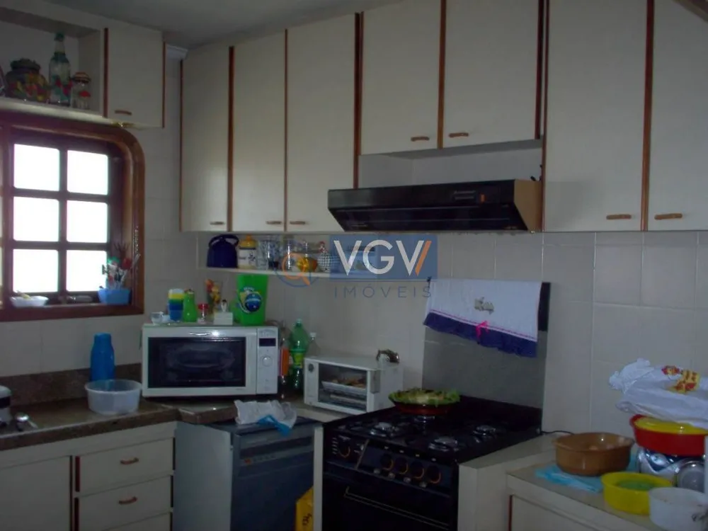 Casa, 3 quartos, 269 m² - Foto 2