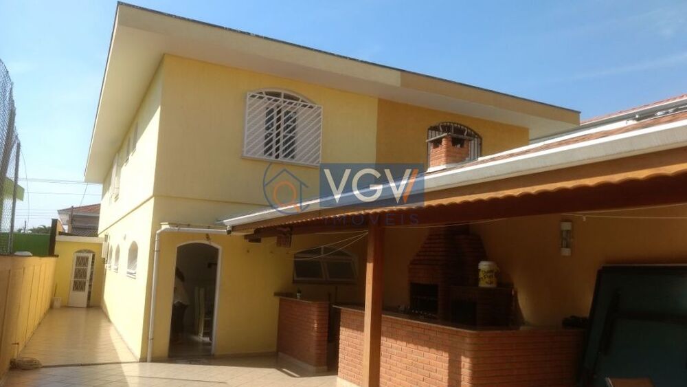 Casa, 3 quartos, 290 m² - Foto 2