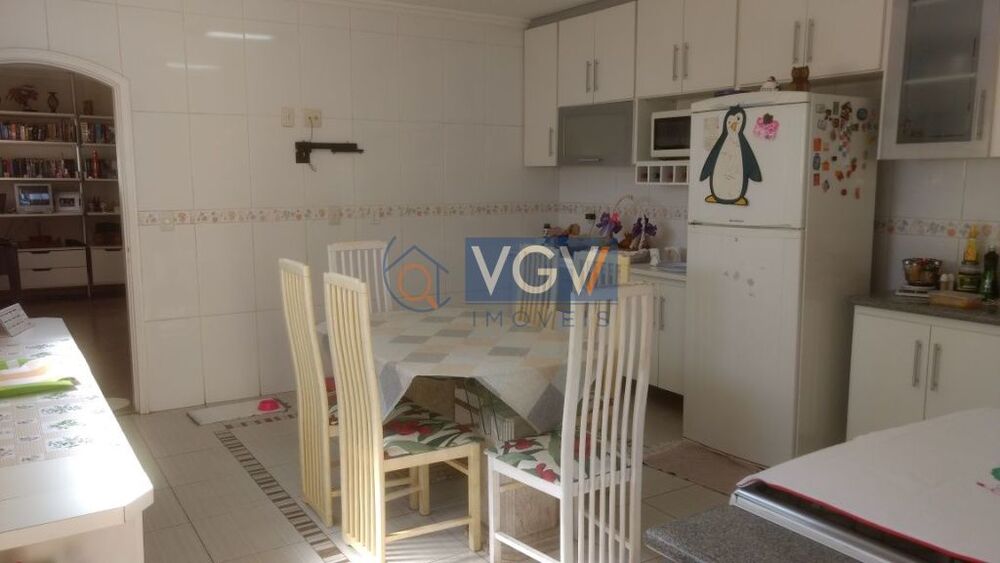 Casa, 3 quartos, 290 m² - Foto 8