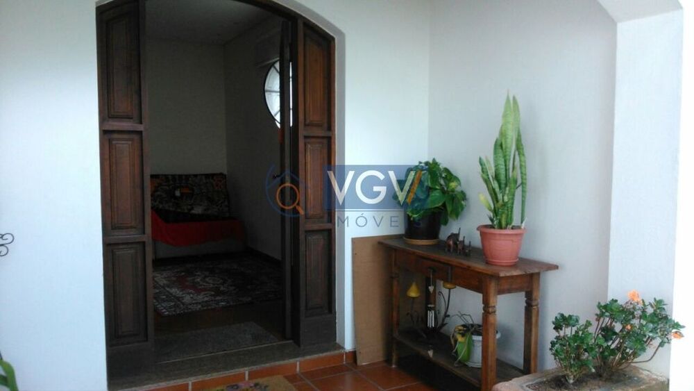 Casa, 3 quartos, 280 m² - Foto 2