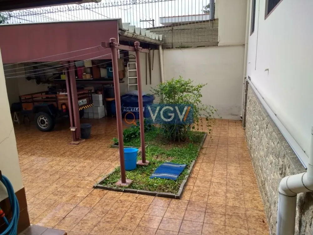 Casa, 5 quartos, 189 m² - Foto 2
