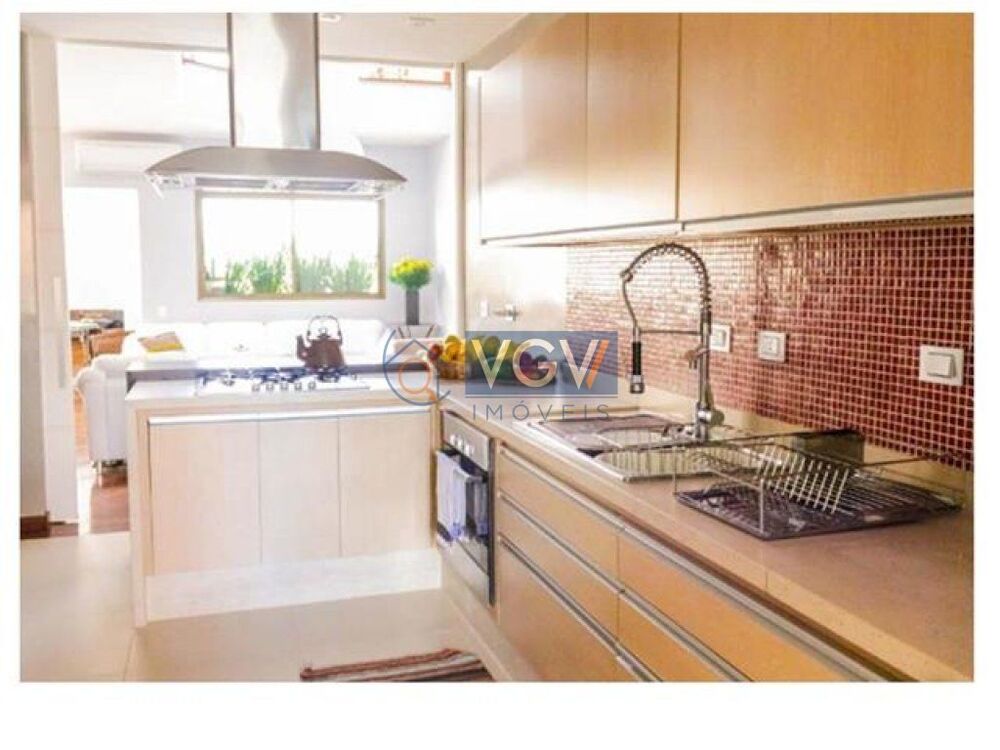 Cobertura, 3 quartos, 230 m² - Foto 4