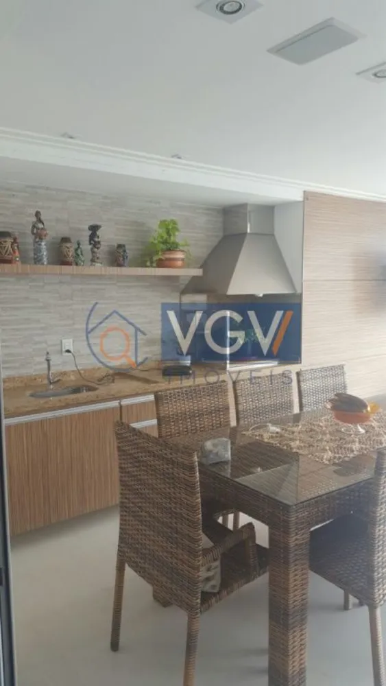 Apartamento, 3 quartos, 192 m² - Foto 2