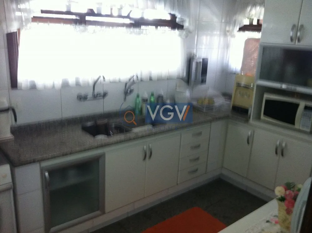 Casa, 3 quartos, 243 m² - Foto 9