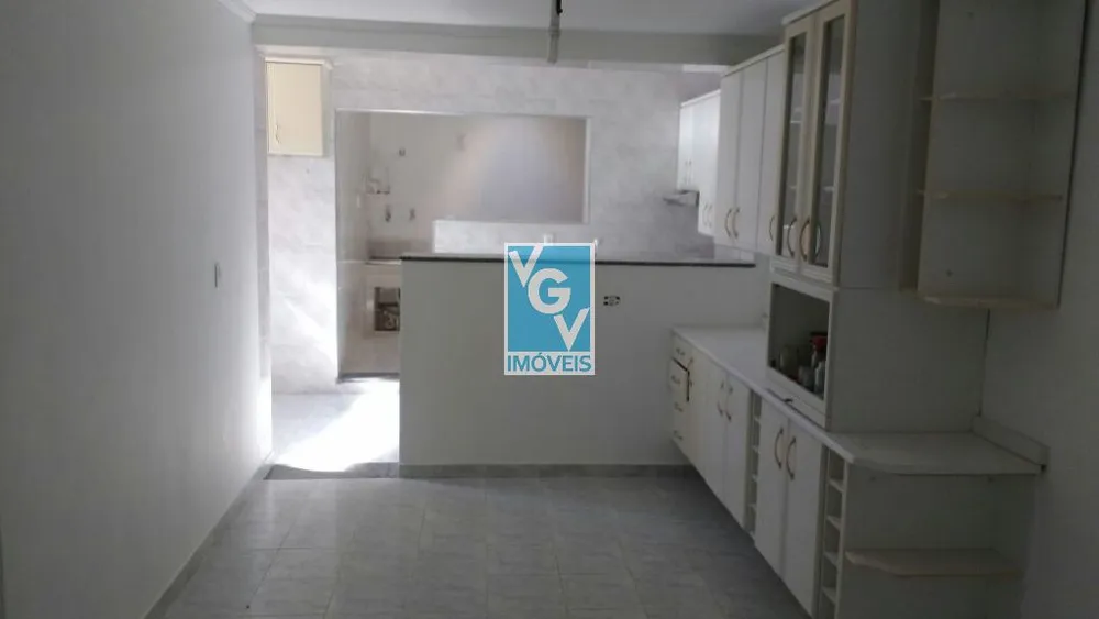 Casa, 3 quartos, 220 m² - Foto 1