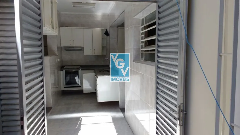 Casa, 3 quartos, 220 m² - Foto 2