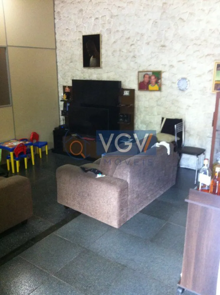 Casa, 3 quartos, 200 m² - Foto 1