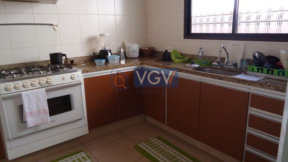 Casa, 4 quartos, 300 m² - Foto 8